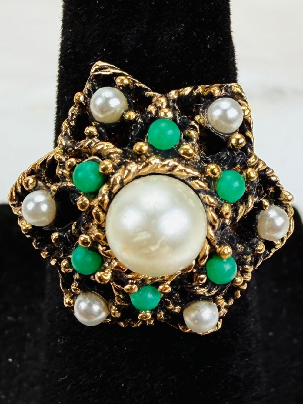 Vintage Sara Coventry, aged goldtone, faux pearl 3-D raised flower sz 5 1/4 ring